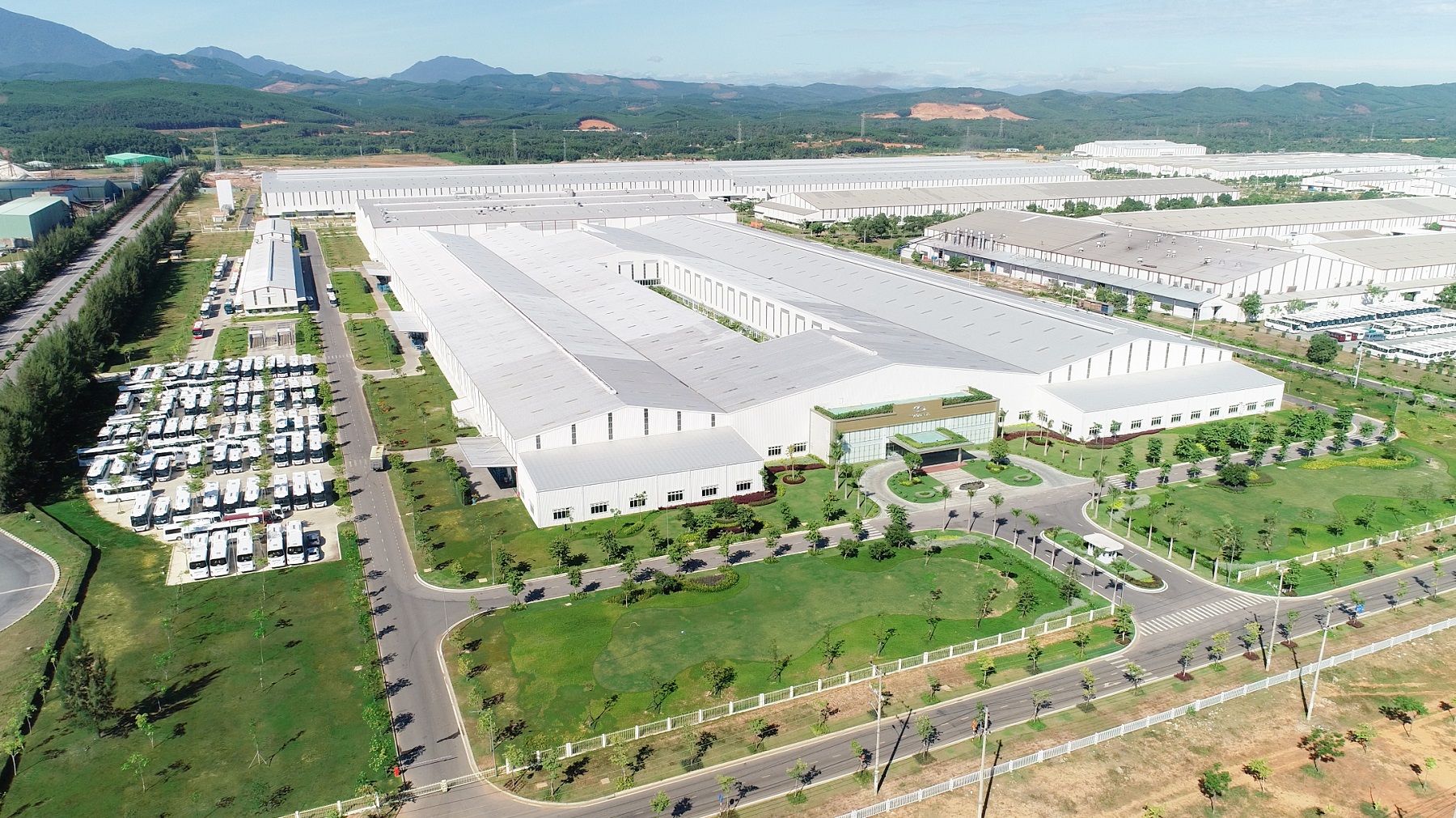 THACO AUTO: Hơn hai thập kỷ chuyển mình cùng ô tô